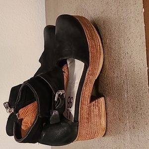 A.S. 98 shoes size 36